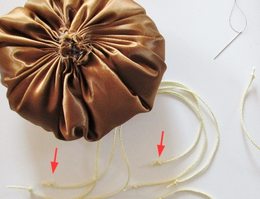 Blog-Inhaltsbild für 'Der Kürbis - die Halloweenzeit beginnt, das Erntefest ist da! Nähe Dir Kürbisse in allen Größen und Farben Nähanleitung Freebook Pumpkin'